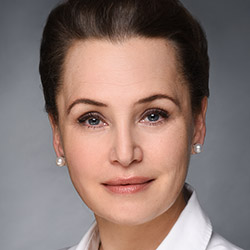 Portrait von Dr. med. dent. Nicole Müller-